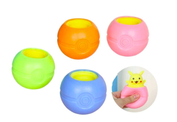 ⚡Antystresowa zabawka Squeeze – Pikachu w kapsule - obrazek 2