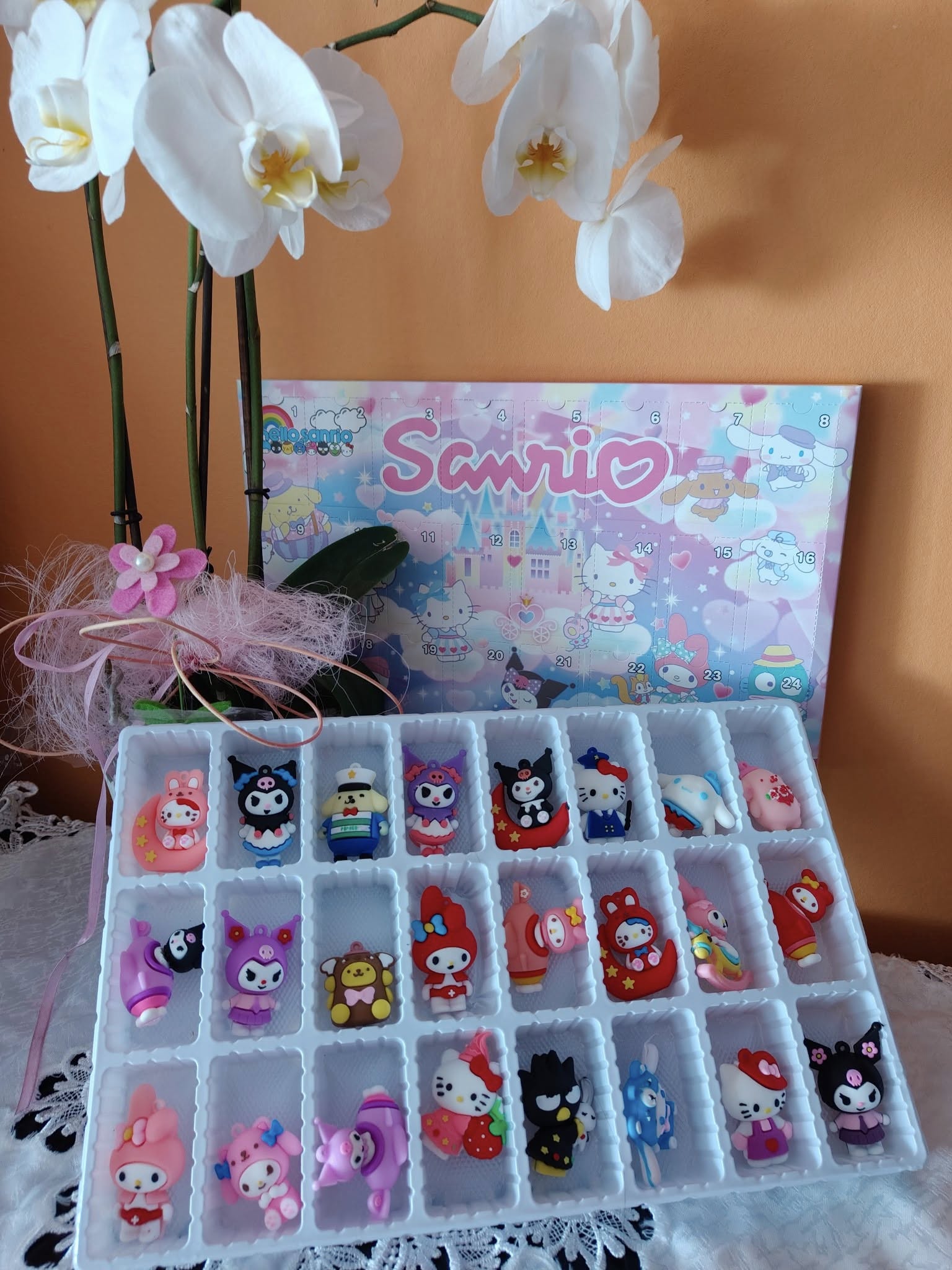 🌸 Kalendarz Adwentowy Sanrio – 24 urocze niespodzianki! 🎀💖